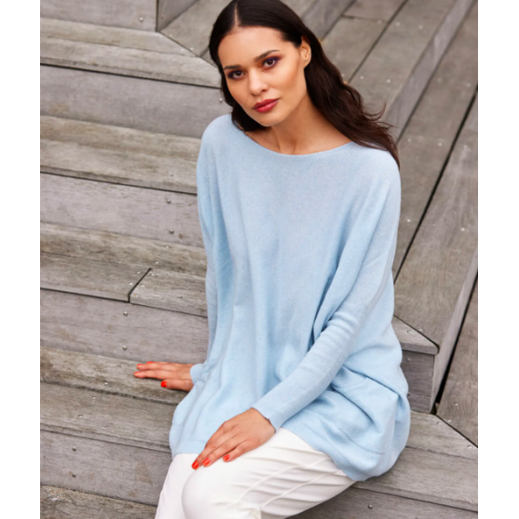 Tif Tiffy Bat blouse. LG Grey