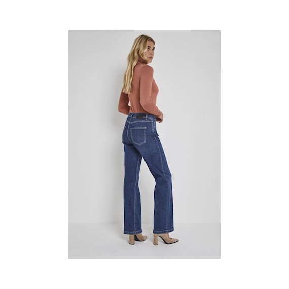 Para Mi Eve / Daily Denims. Clean Indigo
