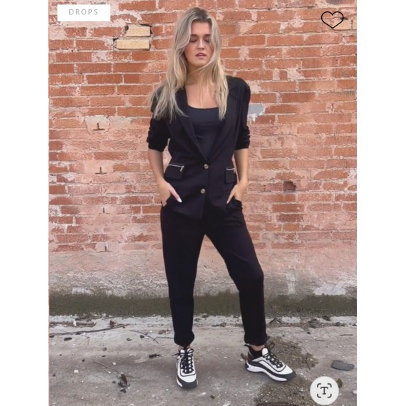 NÜ, Ramona blazer. Sort