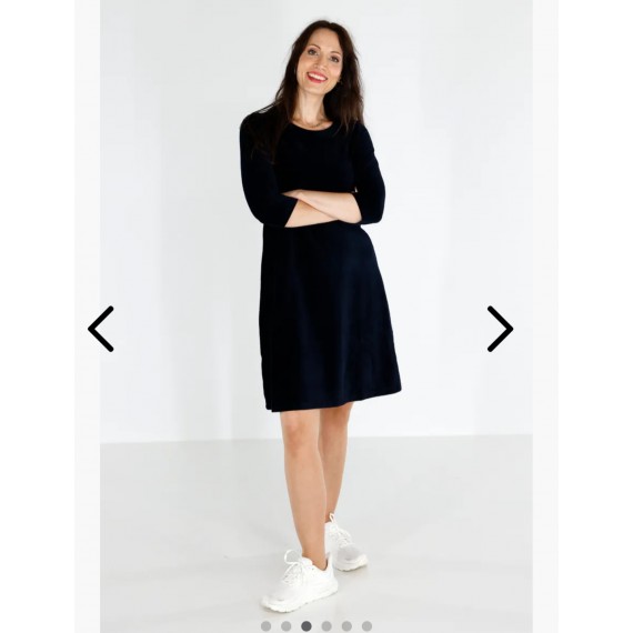 ko:ko norway. Elli dark blue babycord kjole