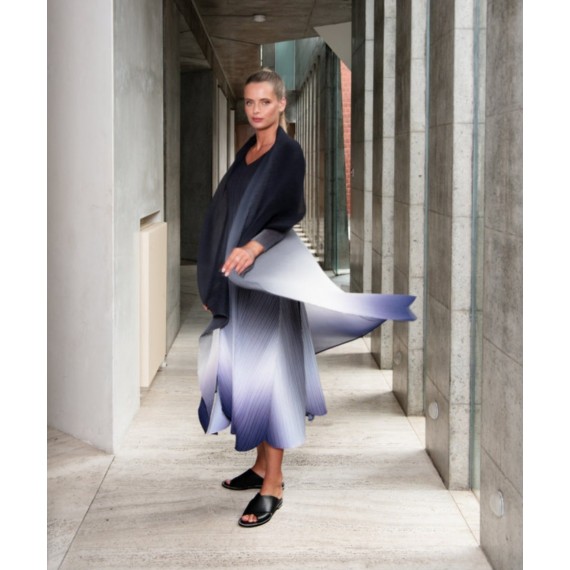 Alquema. Collare coat. Cavier nightfall