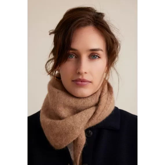 Sibin Linnebjerg. Liv. Ullskjerf. Sort