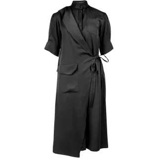 NÜ Ymke 1. omslagskjole. Sort