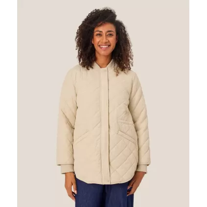 Masai. Topasi kåpe. Oyster white