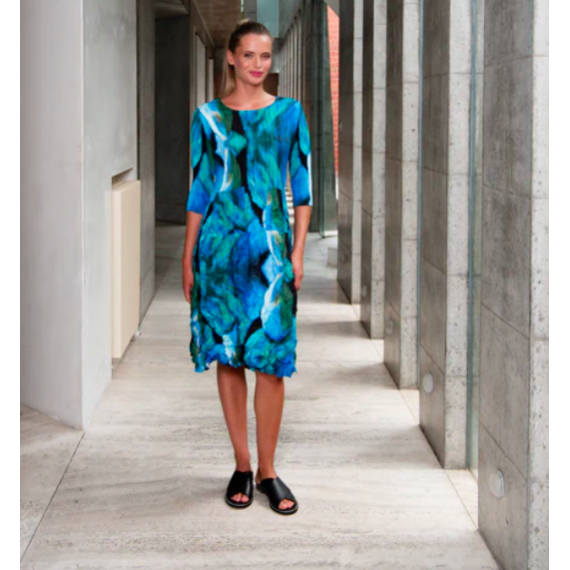 Alquema. 3/4 Sleeve Smash Pocket Dress. Glossy tangerine