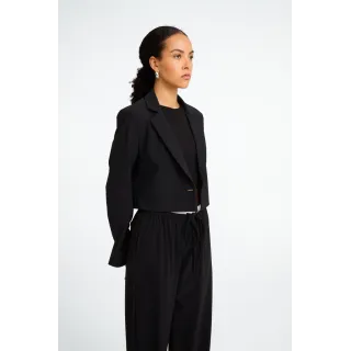 Jane Lushka. Estele structure blazer. Svart