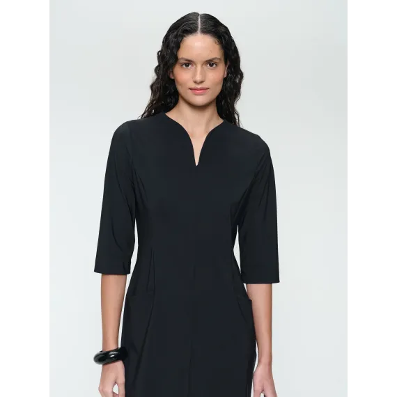 Jane Lushka. Martinas stretch technical jersey dress. Svart