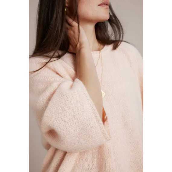 Sibin Linnebjerg. Robin genser. Peach