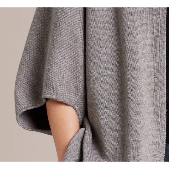 Sibin Linnebjerg. EVI cardigan. Svart