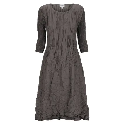 Alquema. 3/4 Sleeve Smash Pocket Dress. Smoky chocolate