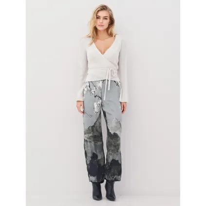 NÜ. ALEXA strikkebluse. Bone