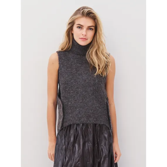 NÜ. AGNES strikke-vest. Brown