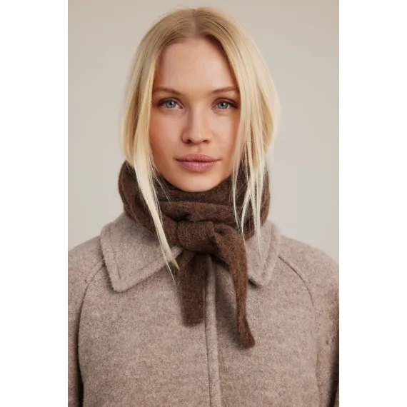 Sibin Linnebjerg. Liv. Ullskjerf. Lys Beige