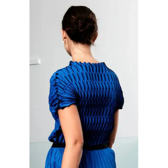 Alquema.Lantern tee.  Royal to ink.