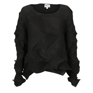 Alquema. LS Nikki tee top. Black