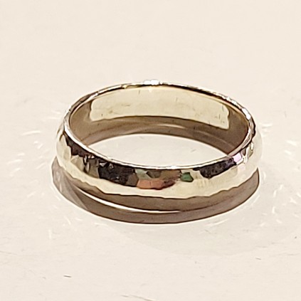 Hamret sølvring. 925S.