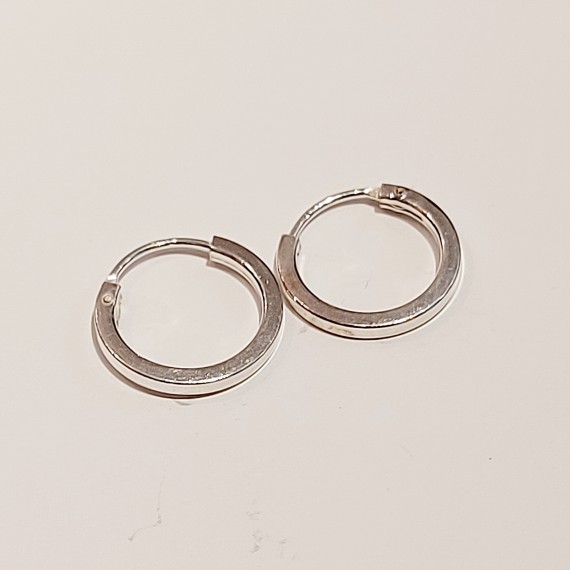 Små øreringer 925s. 13mm x1,6mm